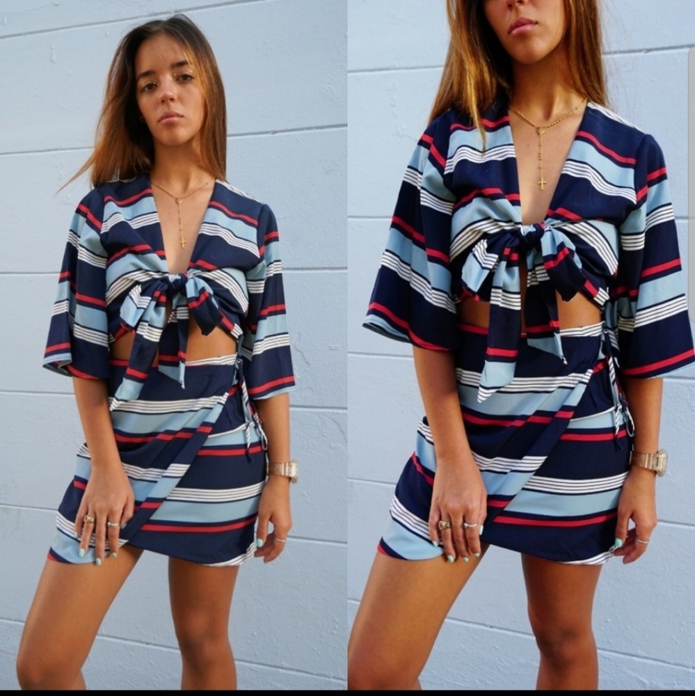 New Front Knot Blue Striped Set